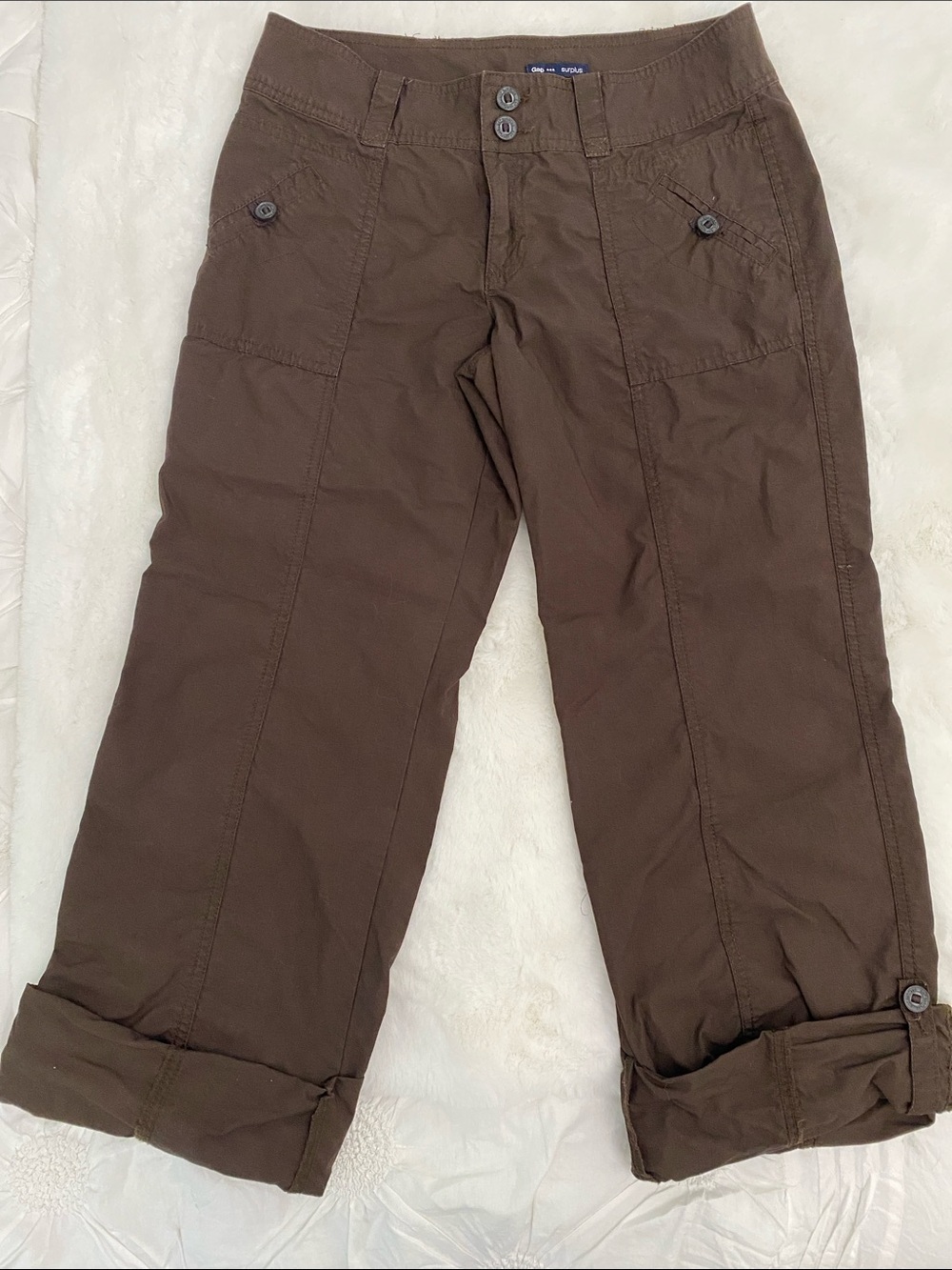 GAP Brown Cargo Cropped Pant. Size 4